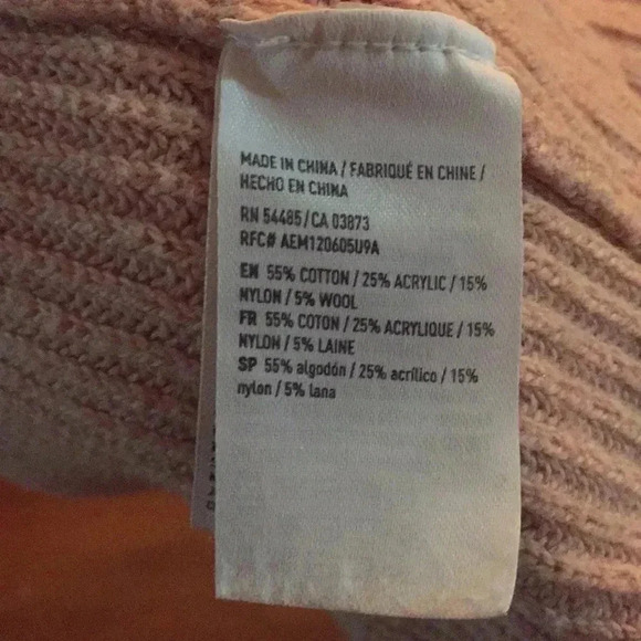 American Eagle Sweater with choker neck - Picture 4 of 5